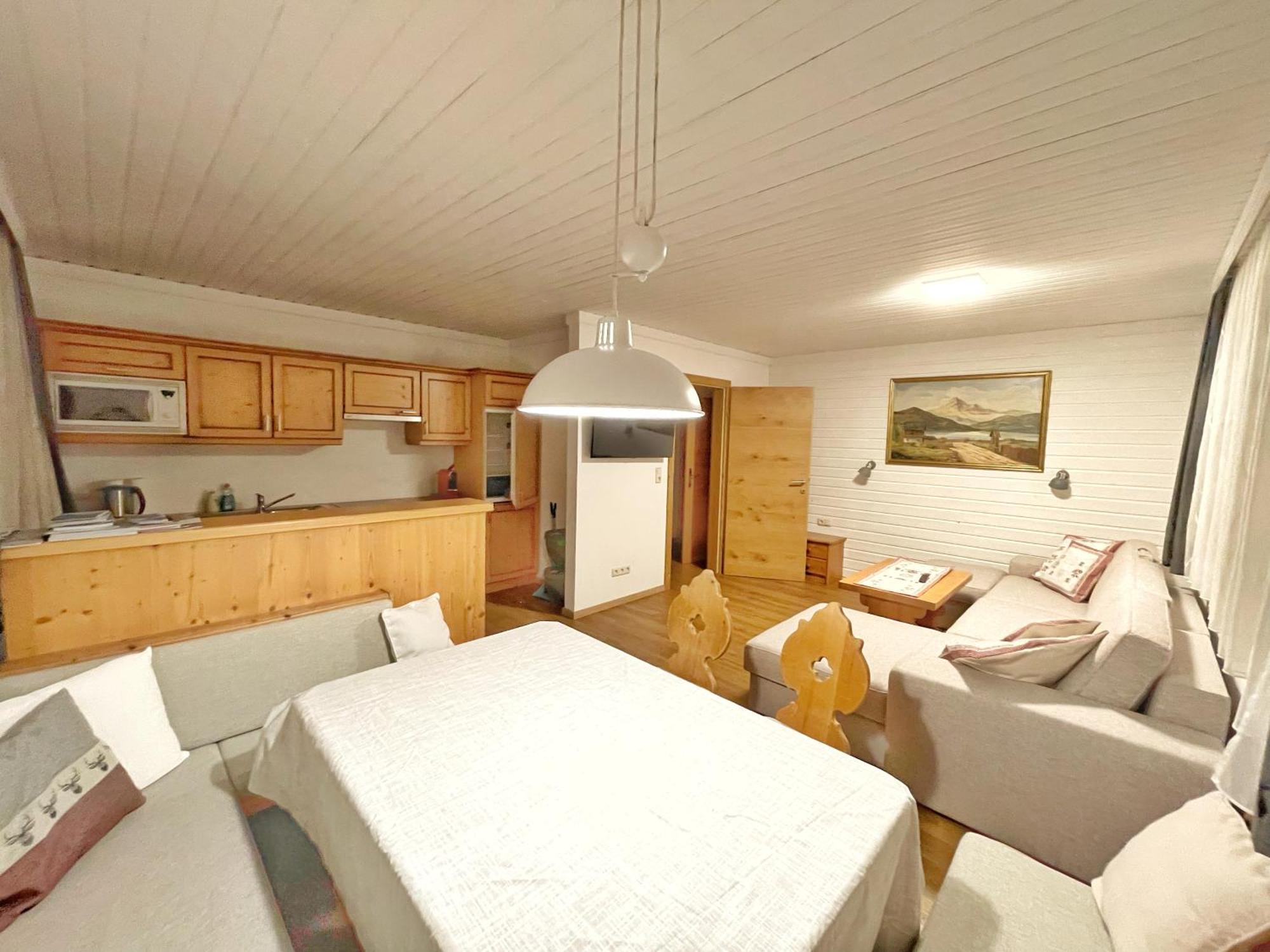 Pension Erlhof Зальфельден Экстерьер фото